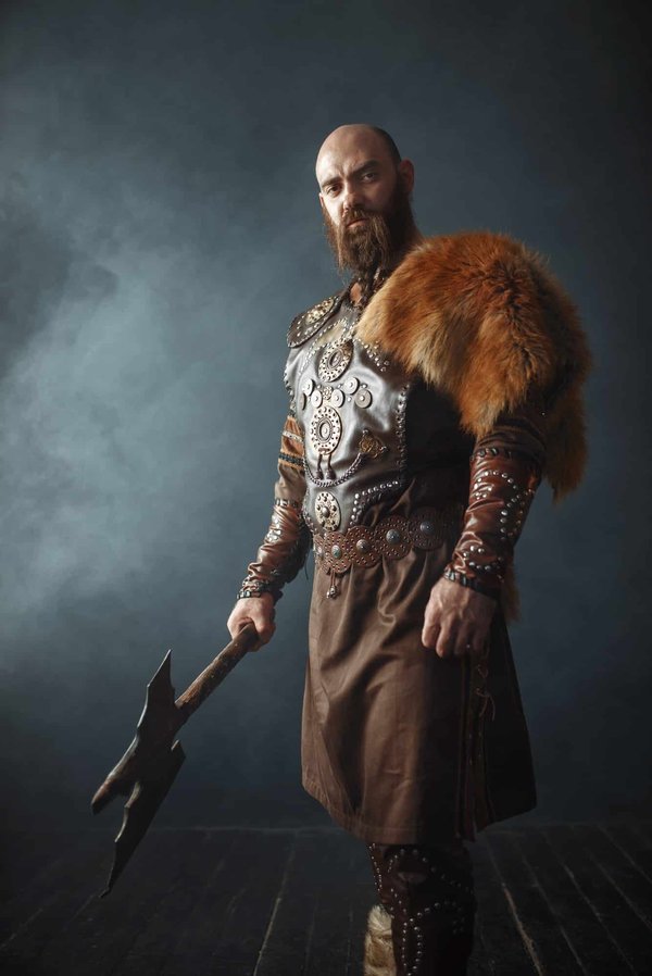 Les bijoux vikings : histoire, styles et comment en trouver