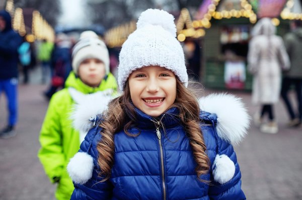 Le bonnet bébé fille parfait pour l'hiver : chaleur et confort assurés